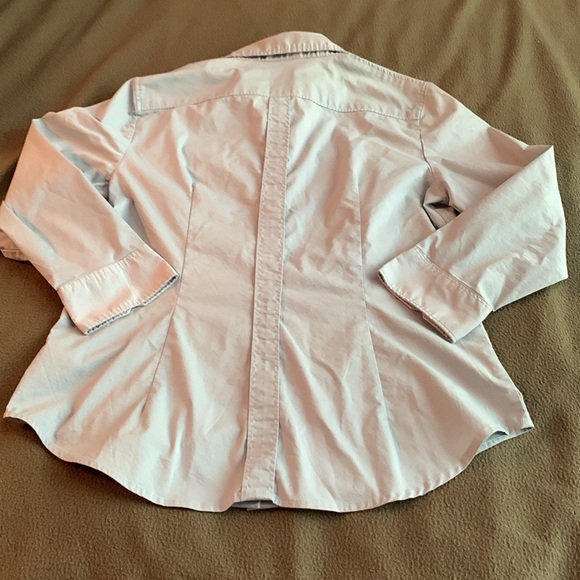 New York & Co blue button up shirt. 3/4 length sleeves.  Dart details. Size M - Picture 9 of 12